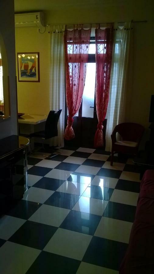 Apartments Mia พอดโกรา ภายนอก รูปภาพ
